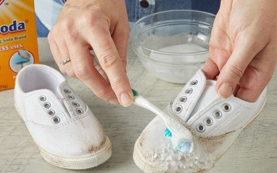 Từ A-Z Cách Vệ Sinh Giày, Mẹo Làm Sạch 8 Thể Loại Giày Từ A-Z Cách Vệ Sinh Giày, Mẹo Làm Sạch 8 Thể Loại Giày