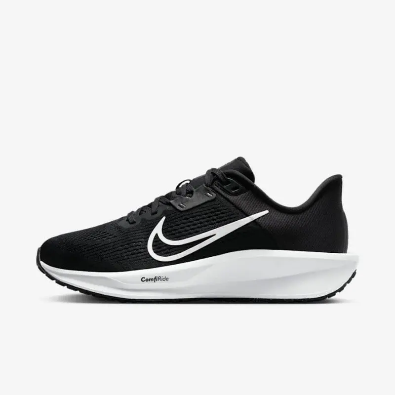 Giày Nike Quest 6 Nữ- Đen Trắng Giày Nike Quest 6 Nữ- Đen Trắng