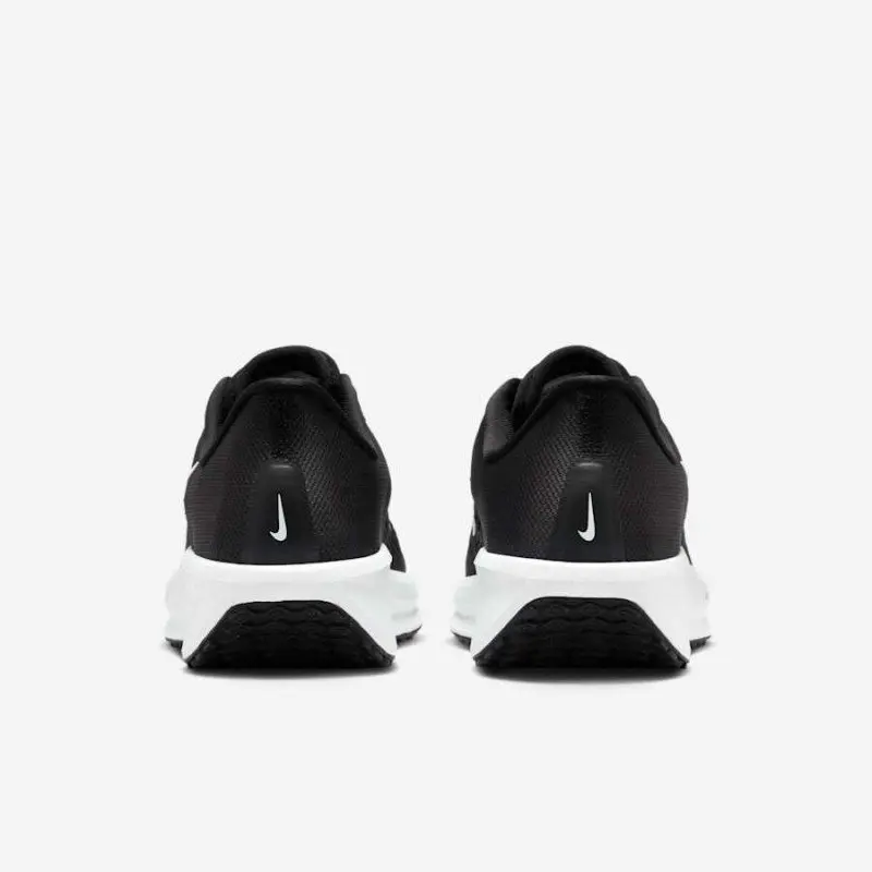 Giày Nike Quest 6 Nữ- Đen Trắng Giày Nike Quest 6 Nữ- Đen Trắng