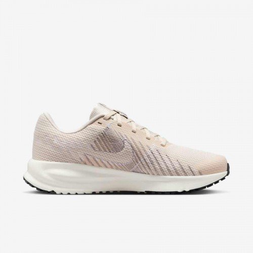 Giày Nike Run Defy Nữ - Hồng Nhẹ Giày Nike Run Defy Nữ - Hồng Nhẹ