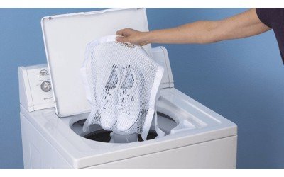 Tiết kiệm thời gian và công sức: Hướng dẫn cách làm sạch giày đơn giản tại nhà