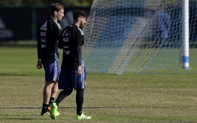 Những đôi giày đồng hành cùng Lionel Messi trên sân cỏ World Cup Những đôi giày đồng hành cùng Lionel Messi trên sân cỏ World Cup