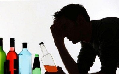 Uống rượu khi đói nguy hiểm như thế nào Uống rượu khi đói nguy hiểm như thế nào