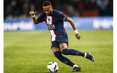 Điểm mặt những đôi giày Neymar mang ra sân thi đấu