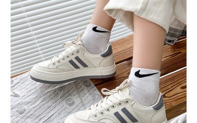 Tiết lộ 5 kiểu giày học sinh được các bạn trẻ Gen Z ưa chuộng nhất hiện nay! Tiết lộ 5 kiểu giày học sinh được các bạn trẻ Gen Z ưa chuộng nhất hiện nay!