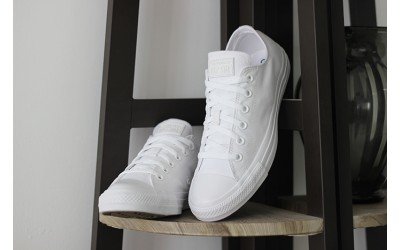 Top 5 đôi giày trắng nữ đẹp nhất mọi thời đại
