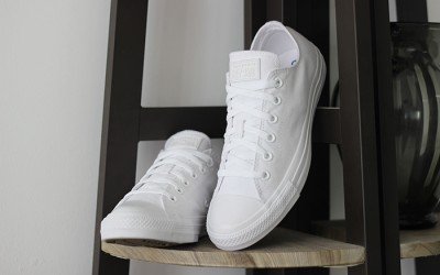 Top 5 đôi giày trắng nữ đẹp nhất mọi thời đại Top 5 đôi giày trắng nữ đẹp nhất mọi thời đại