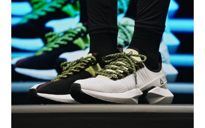 Phân biệt giày Reebok chính hãng và fake