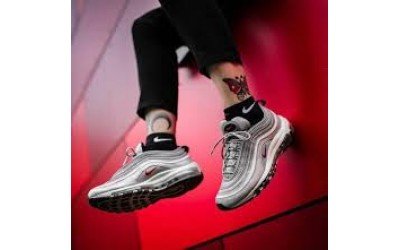 Lợi ích và nhược điểm của việc mua giày Nike