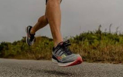 Cách chọn giày thể thao phù hợp Cách chọn giày thể thao phù hợp